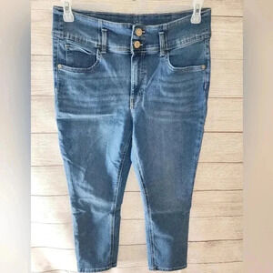 No Boundaries Cropped Jeans Size 15
